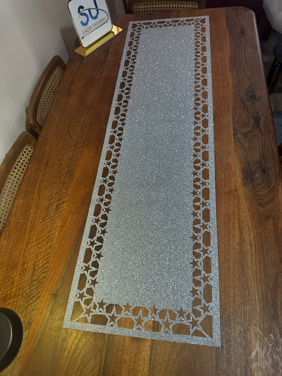 MODEL : 8100