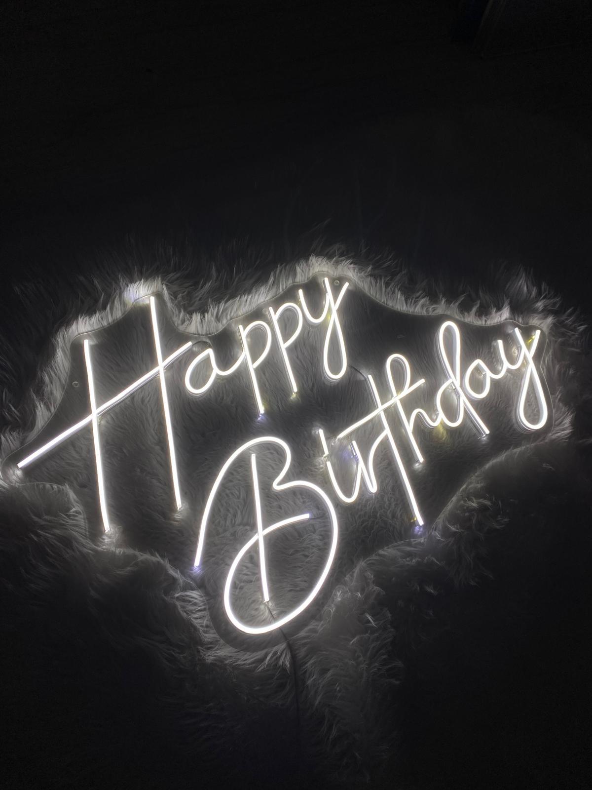 Happy Birthday -Neon Pano