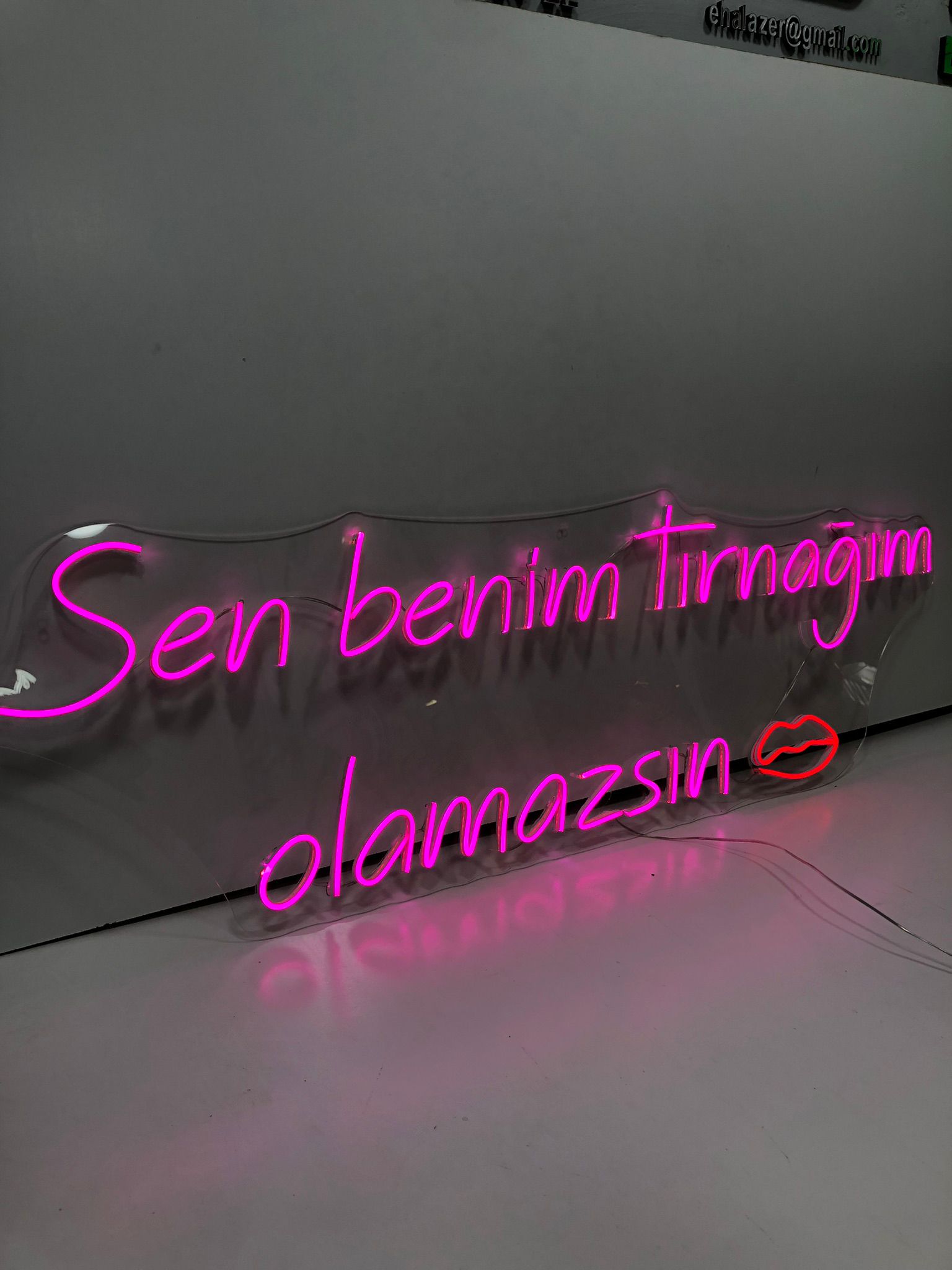 Sen Benim Tırnağım Olamazsın